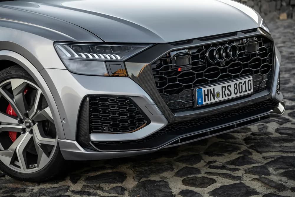 RS Q8