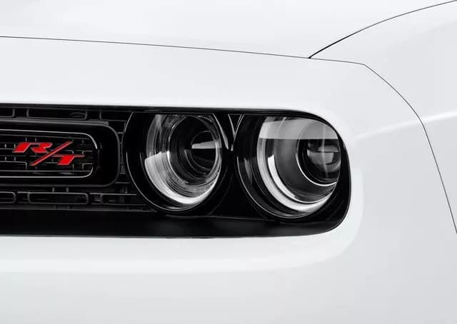 SRT8