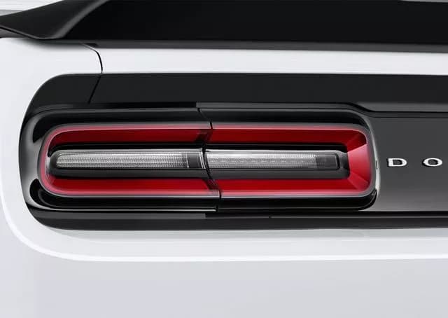 SRT8