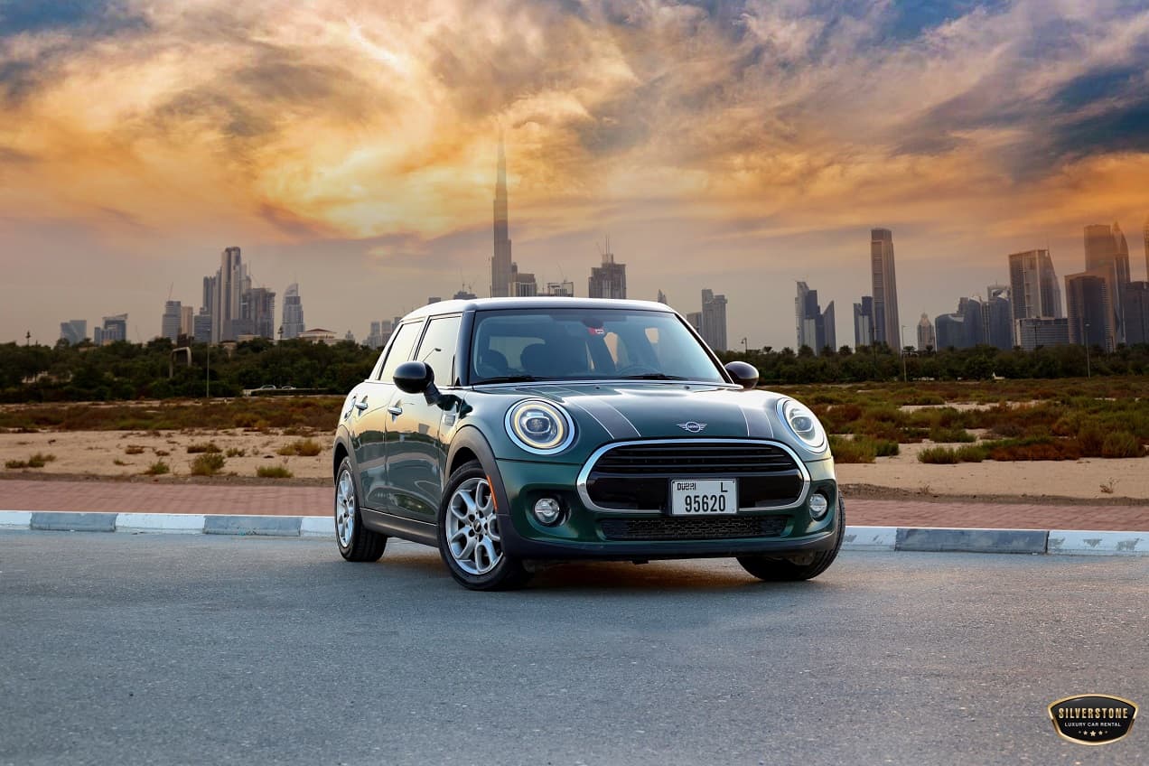 هل شراء ميني كوبر في الإمارات يستحق؟ دليل الأسعار والتكاليف للموديلات الجديدة والمستعملة