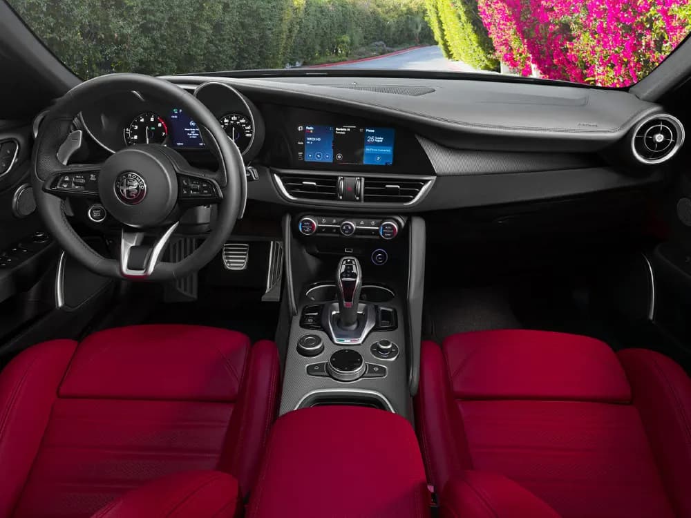 Alfa Romeo Giulia 2024 Base