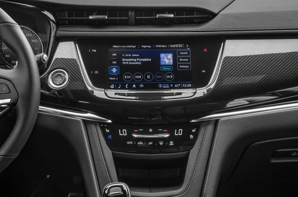 XT6