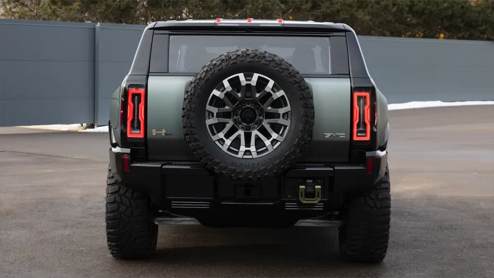 Hummer EV SUV