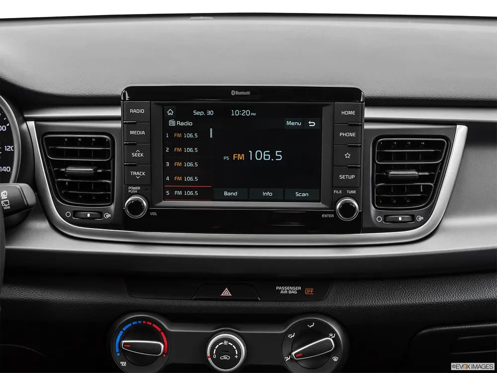 Rio Hatchback