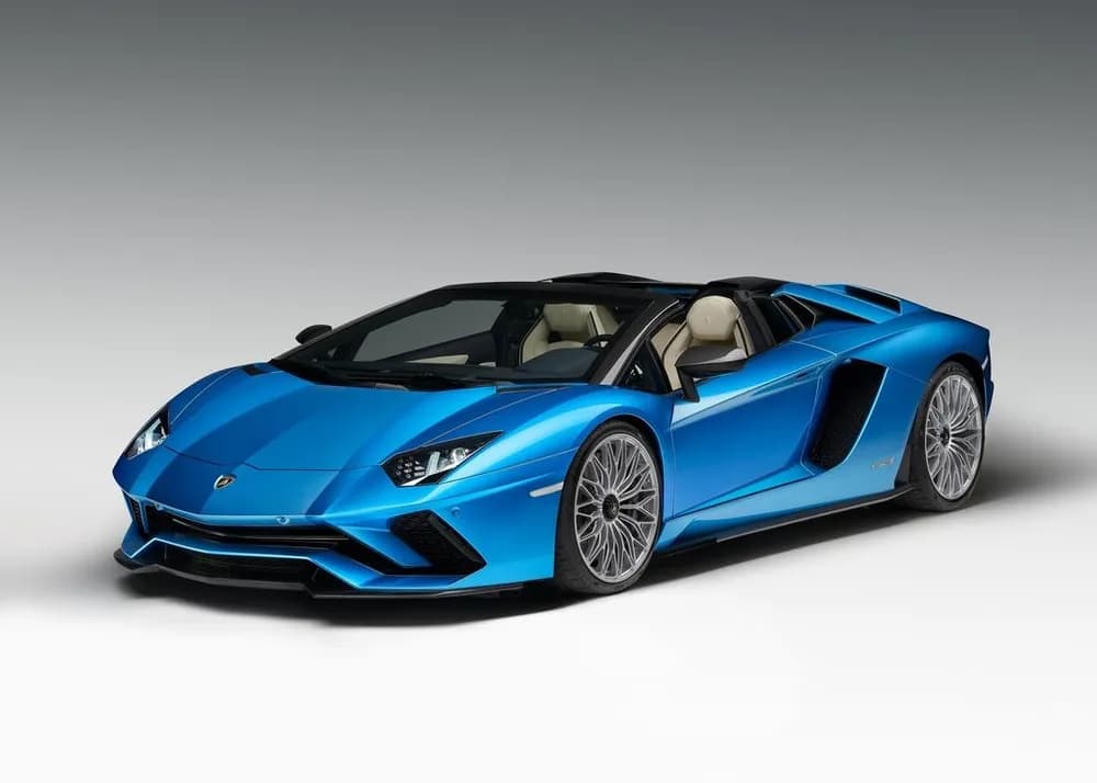 Lamborghini Aventador S Roadster 2025