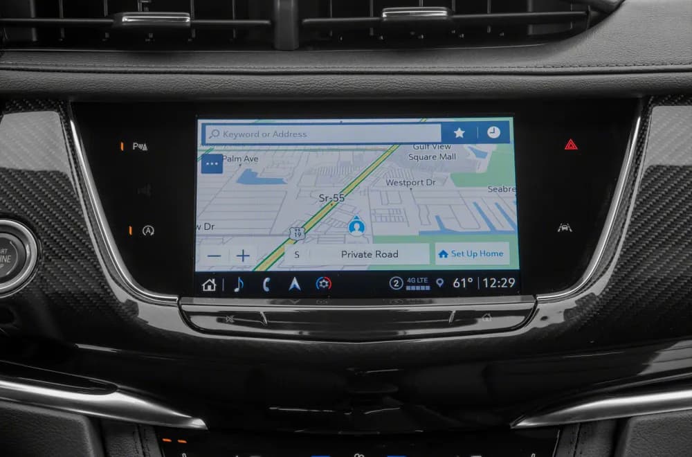 XT6
