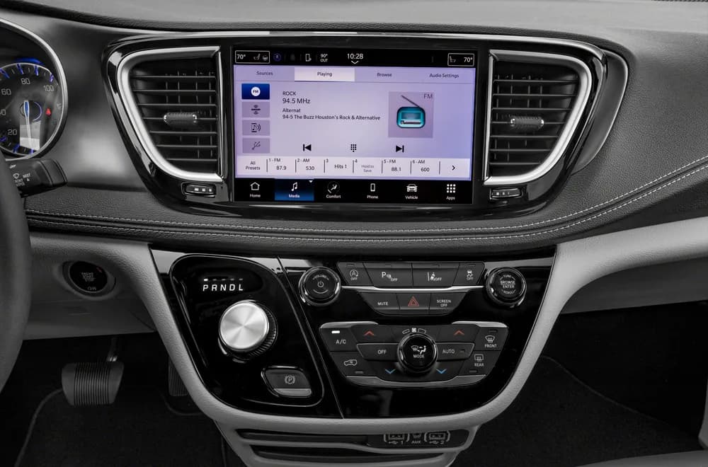 Chrysler Pacifica 2026 3.6L V6