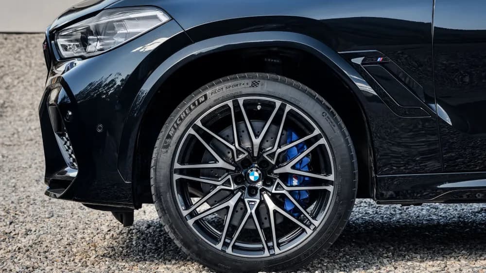 X6 M