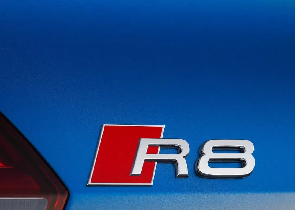 R8 Coupe
