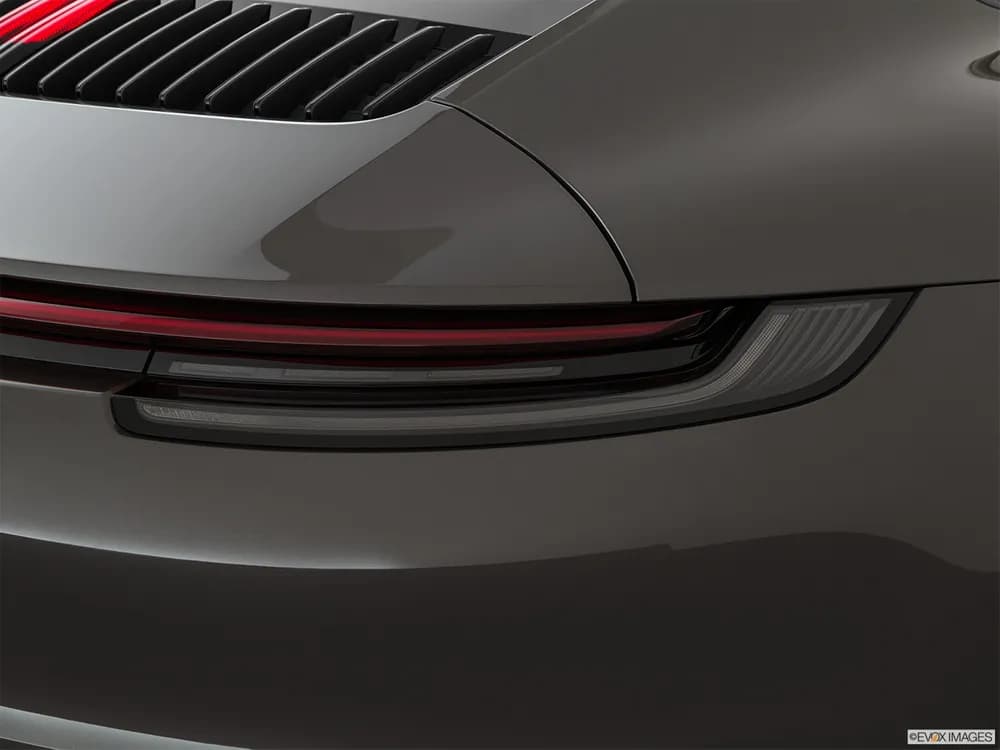 Porsche 911 2021 Carrera