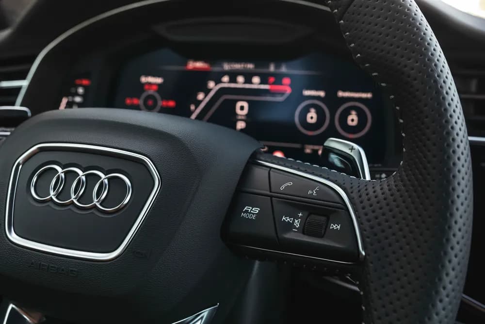 RS Q8