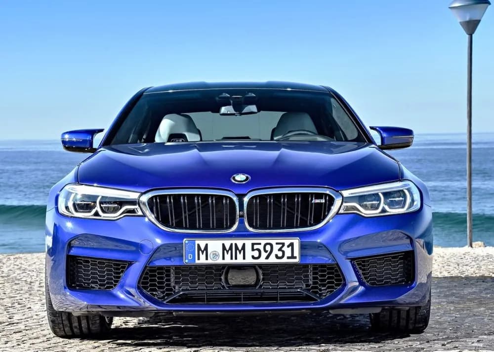 M5 Sedan