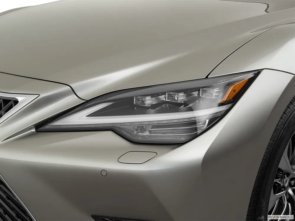 Lexus LS 2022 500 Topline