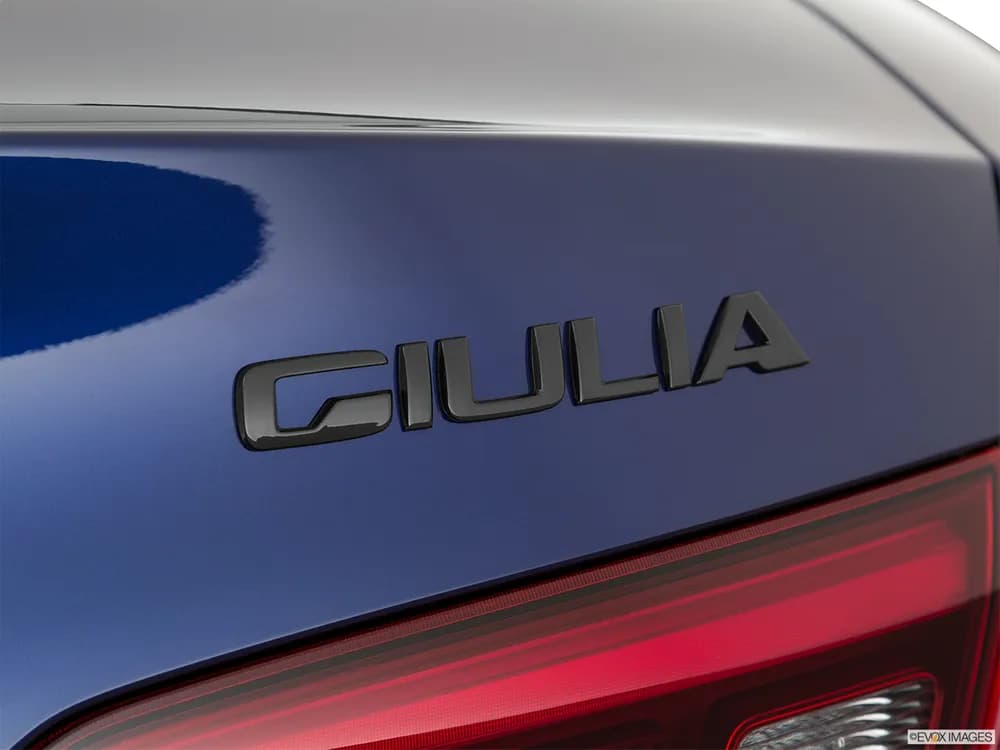 Alfa Romeo Giulia 2022 Super Plus