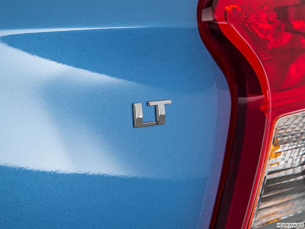 LT
