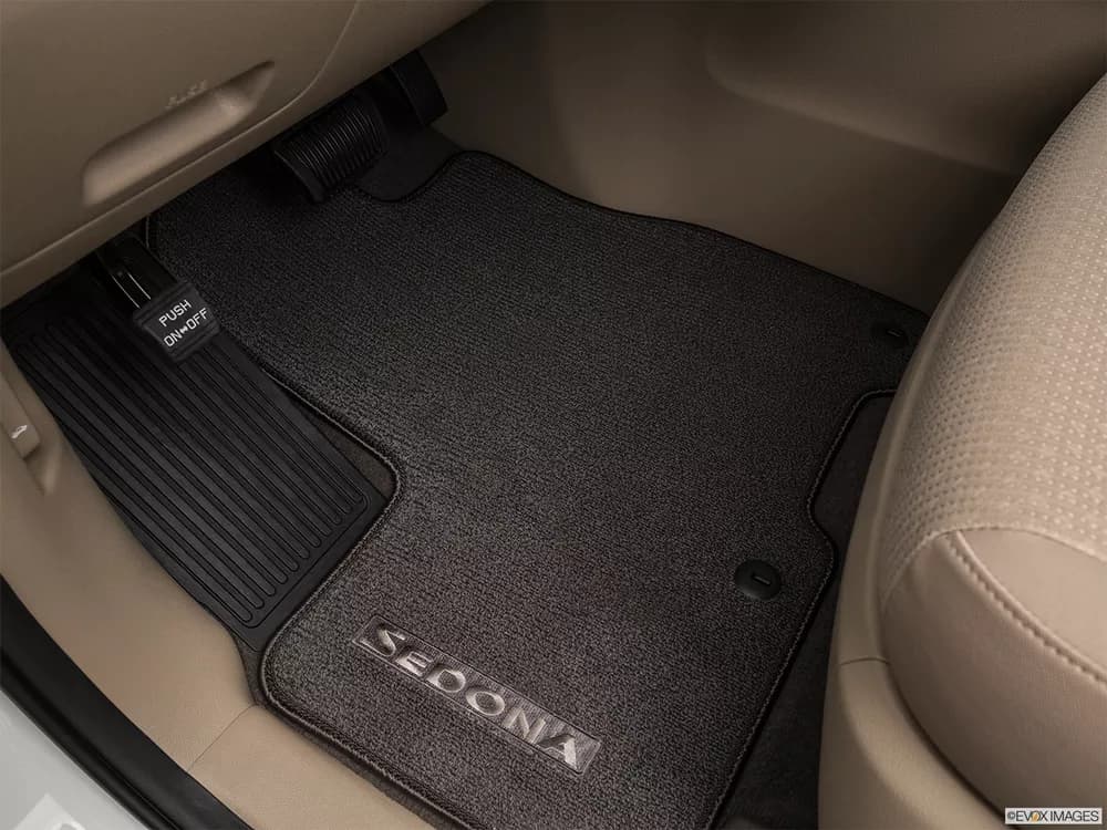 Kia Carnival 2018 3.3L Base