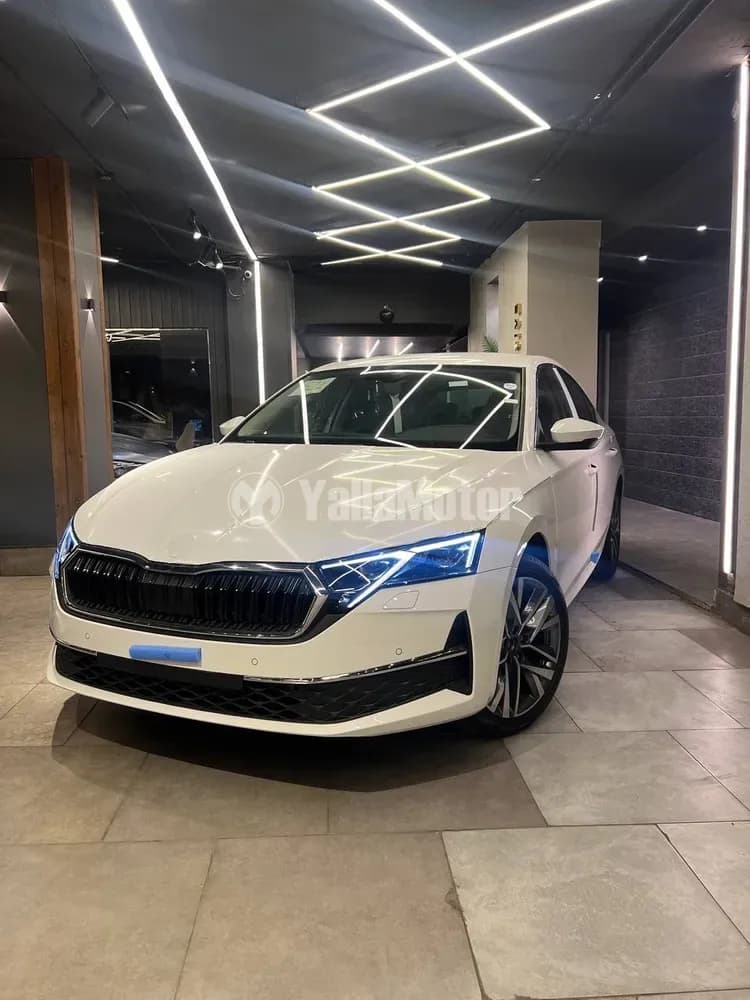 سكودا أوكتافيا 1.4 TSI Sport line 2025 الجديد