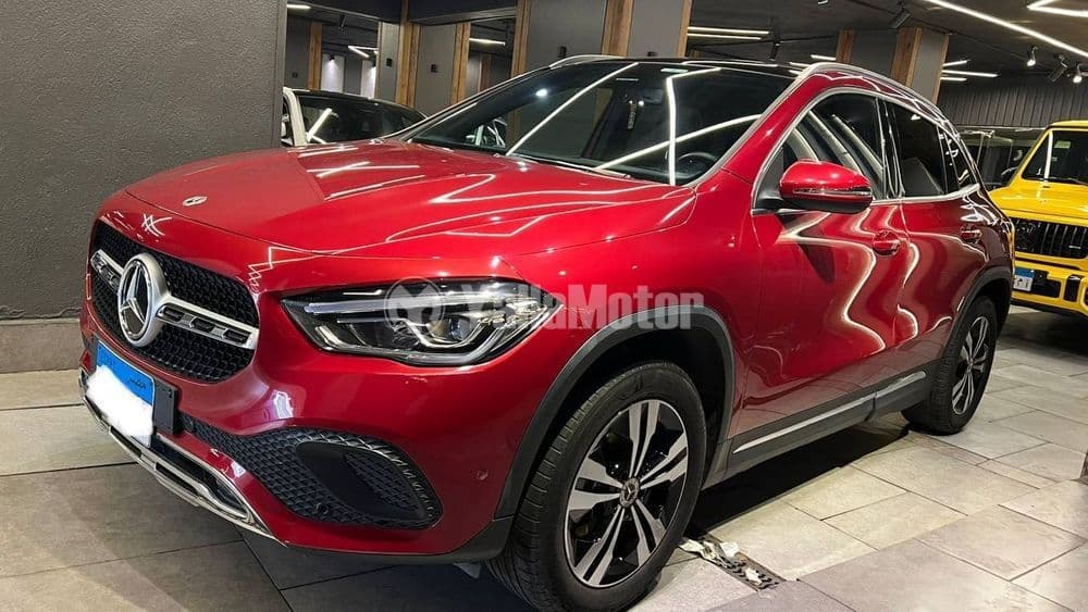Used Mercedes-Benz GLA 200 2022