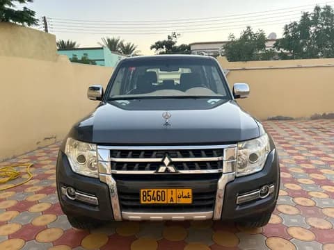 مستعملة ميتسوبيشي باجيرو 3.8L 5 Door Mid 2016 مستعملة ميتسوبيشي باجيرو 3.8L 5 Door Mid 2016 للبيع