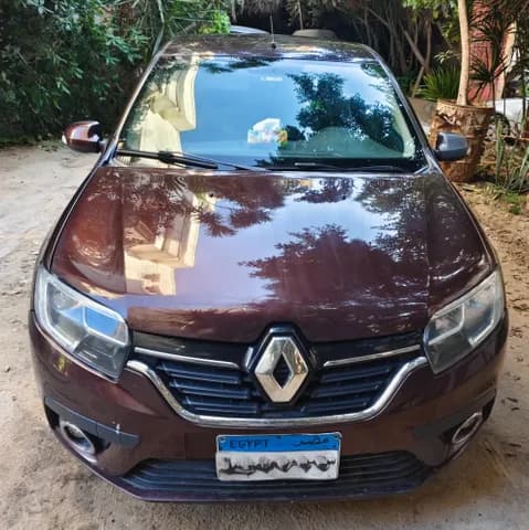 Used Renault Logan 4 Door 1.6L Automatic 2018