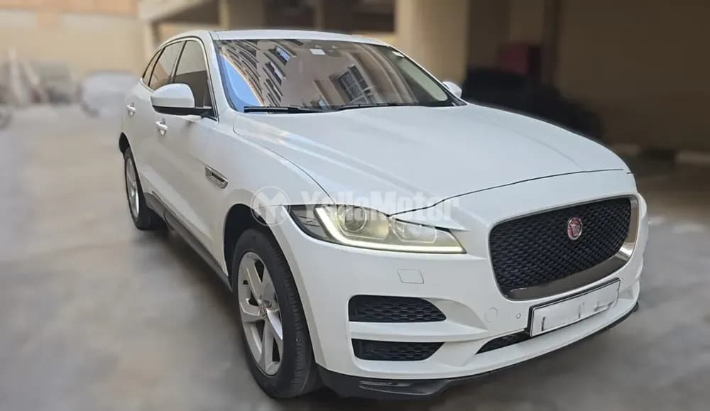 Used Jaguar F-Pace 2.0T Prestige 250 PS 2018