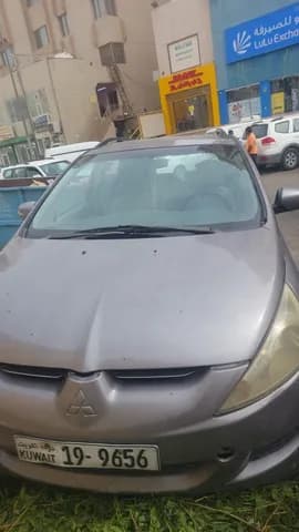 ميتسوبيشي جرانديس MPV 2007 مستعملة ميتسوبيشي جرانديس MPV 2007 مستعملة للبيع