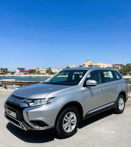 Used Mitsubishi Outlander 2.4L 2020 Used Mitsubishi Outlander 2.4L 2020 for sale