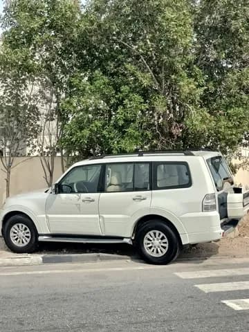 Used Mitsubishi Pajero GLS V6 2014 Used Mitsubishi Pajero GLS V6 2014 for sale