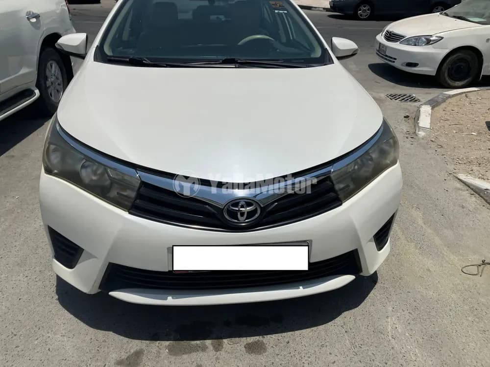 Used Toyota Corolla 2.0 L SE 2015