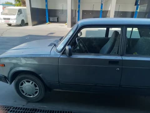 Used Lada Priora Sedan 1.6L 8V - Manual 2012
