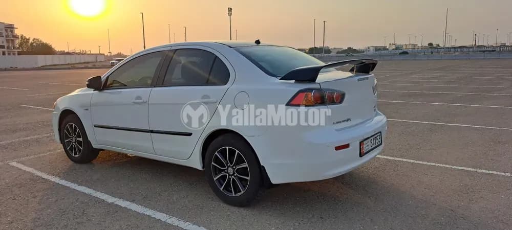 ميتسوبيشي لانسر إي اكس 2.0L GLX 2016 مستعملة