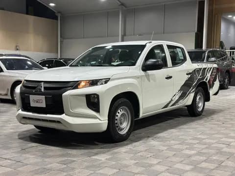 ميتسوبيشي أل200 Double Cab 2020 مستعملة ميتسوبيشي أل200 Double Cab 2020 مستعملة used_cars.forSale