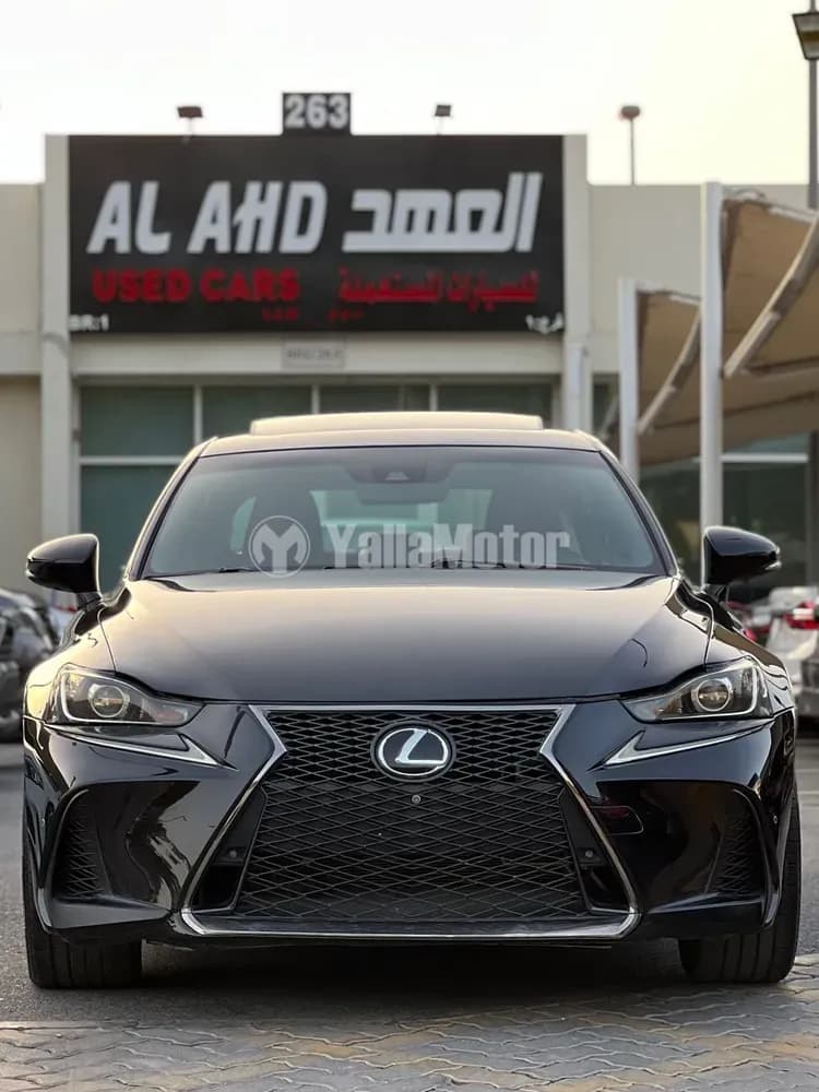 مستعملة لكزس آي إس 300 Premier 2019