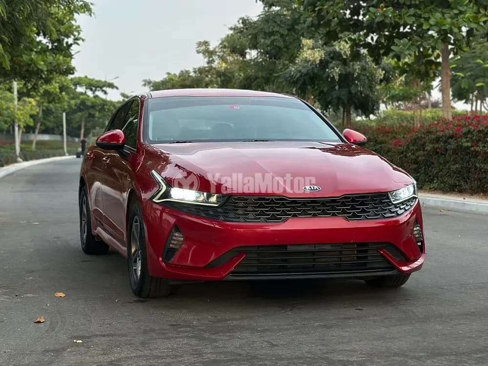 كيا أوبتيما 2.0L STD 2021 مستعملة