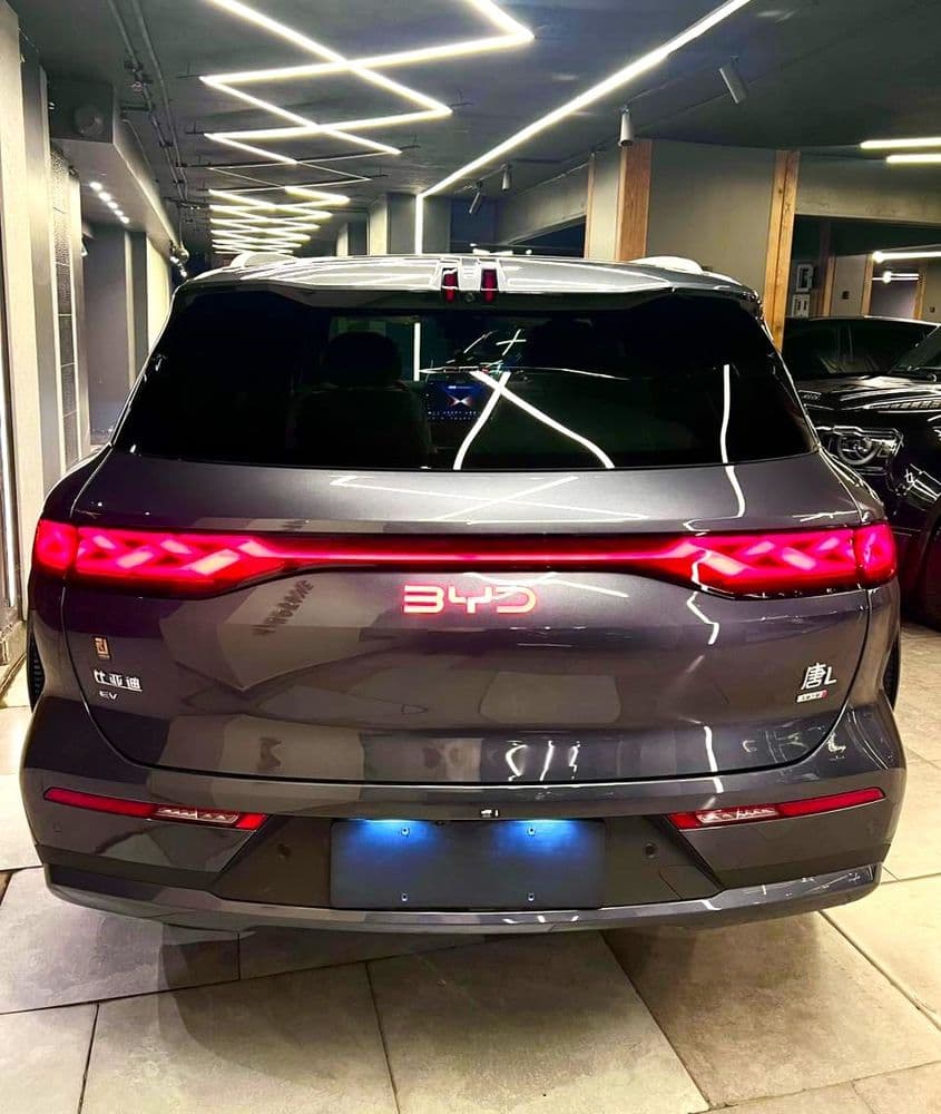 بيد Tang 2025 الجديد