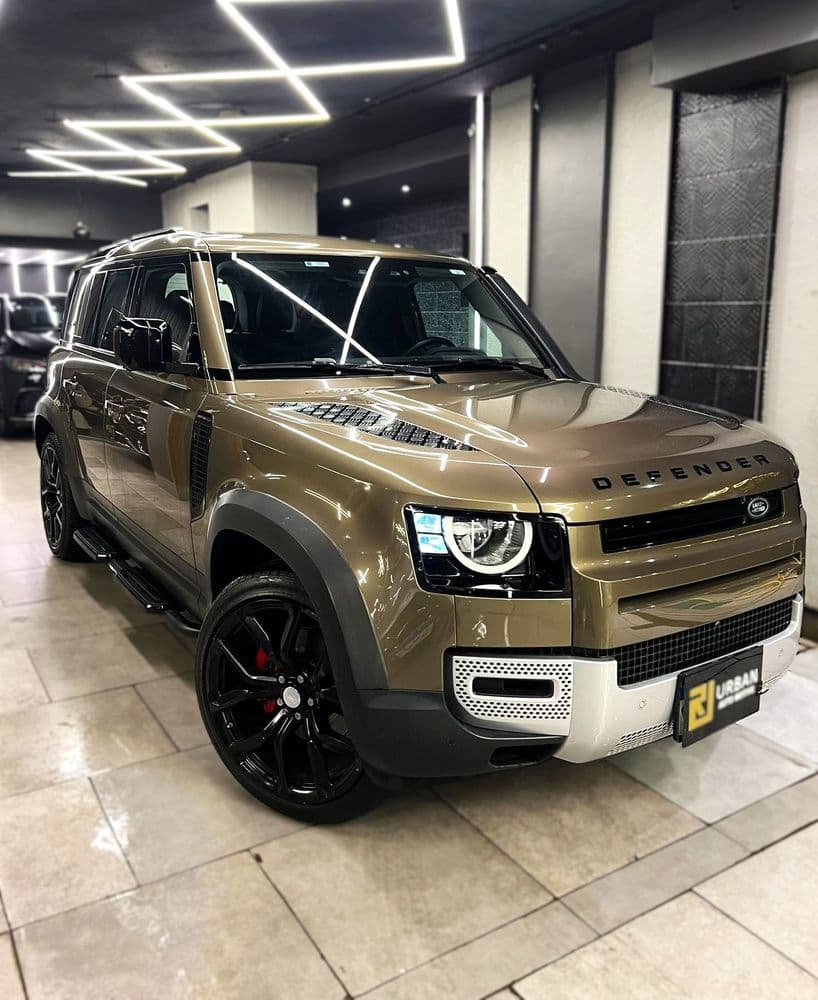 Used Land Rover Defender 110 S (P300) 2021