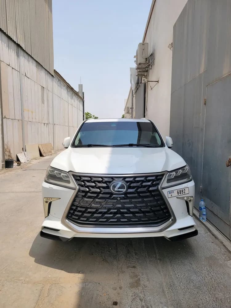 Used Lexus LX 570 Premier 2010