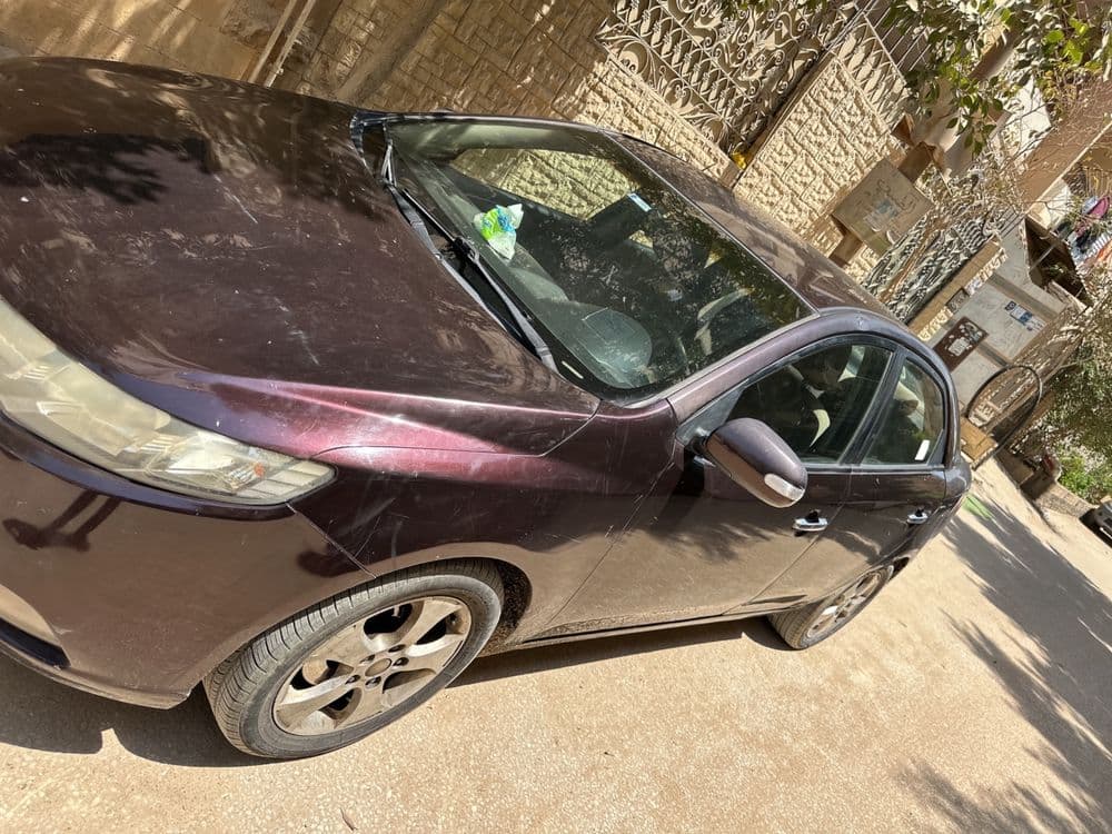 كيا سيراتو 1.6L Sedan 2011 مستعملة