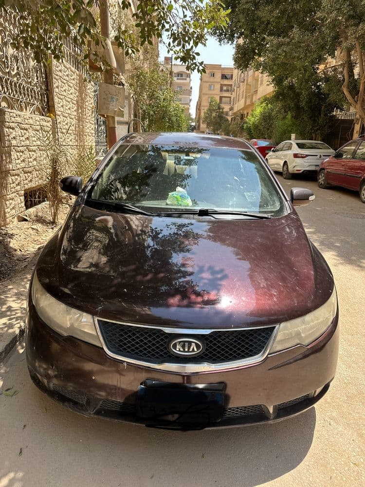 كيا سيراتو 1.6L Sedan 2011 مستعملة
