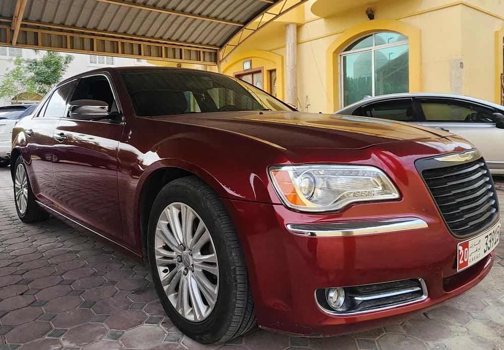 كرايسلر 300 سي 3.6L Plus 2013 مستعملة