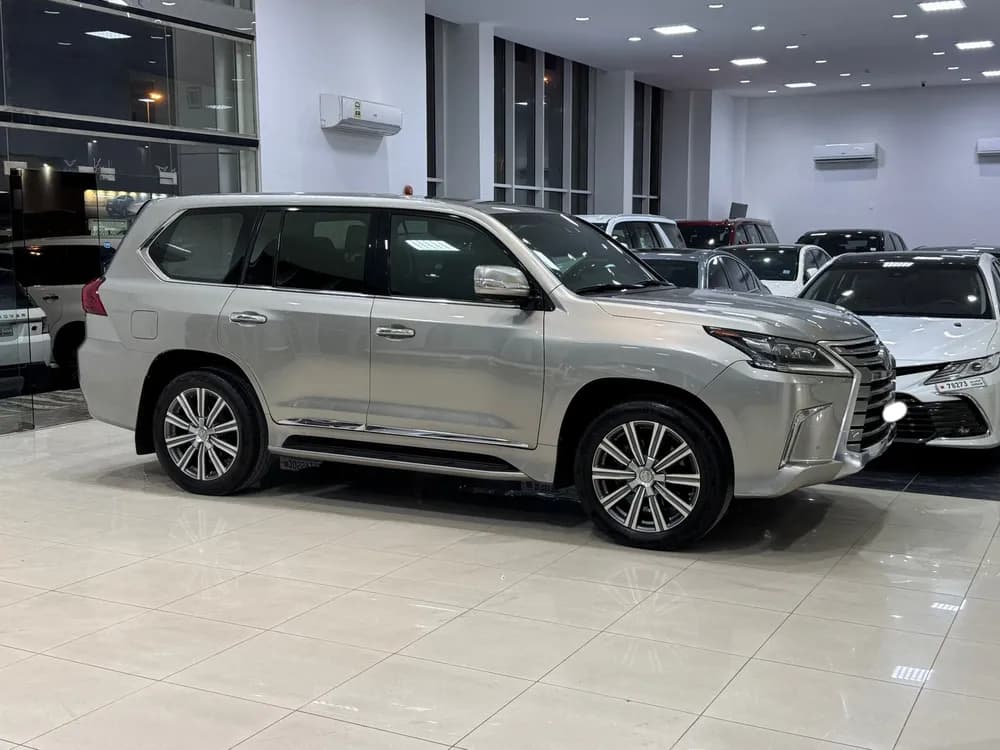 Used Lexus LX 5 door 5.7L 2017