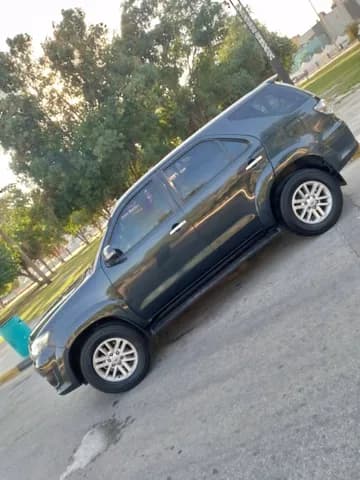 مستعملة تويوتا فورتشنر 2014 مستعملة تويوتا فورتشنر 2014 used_cars.forSale