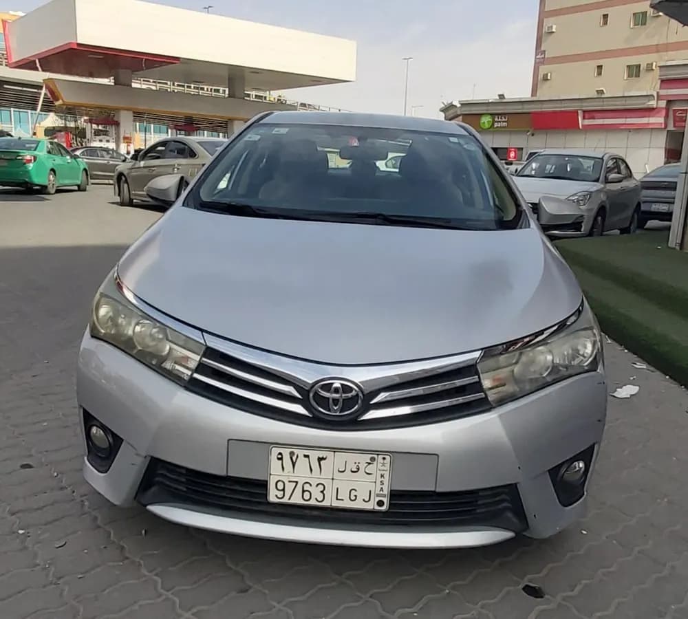 تويوتا كورولا 1.6L GLI 2014 مستعملة