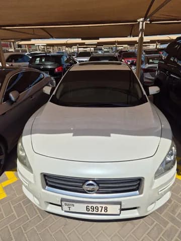 نيسان ماكسيما 3.5L SR 2013 مستعملة نيسان ماكسيما 3.5L SR 2013 مستعملة للبيع