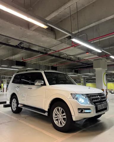Used Mitsubishi Pajero GLS V6 2022 Used Mitsubishi Pajero GLS V6 2022 used_cars.forSale