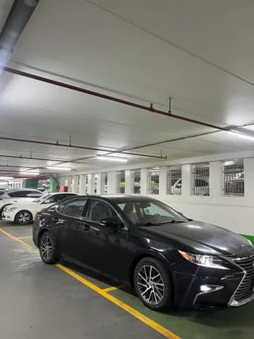 Used Lexus ES 350 4 door 3.5L 2016 Used Lexus ES 350 4 door 3.5L 2016 used_cars.forSale