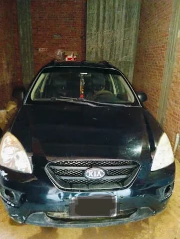Used Kia Carens 1.6 LX 2010
