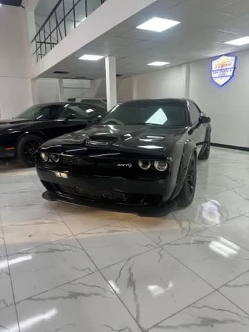 دودج تشالنجر Hellcat 2018 مستعملة دودج تشالنجر Hellcat 2018 مستعملة used_cars.forSale