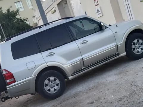 ميتسوبيشي باجيرو GLS V6 2006 مستعملة ميتسوبيشي باجيرو GLS V6 2006 مستعملة used_cars.forSale