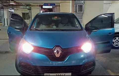 Used Renault Captur 1.2L SE 2015 Used Renault Captur 1.2L SE 2015 used_cars.forSale